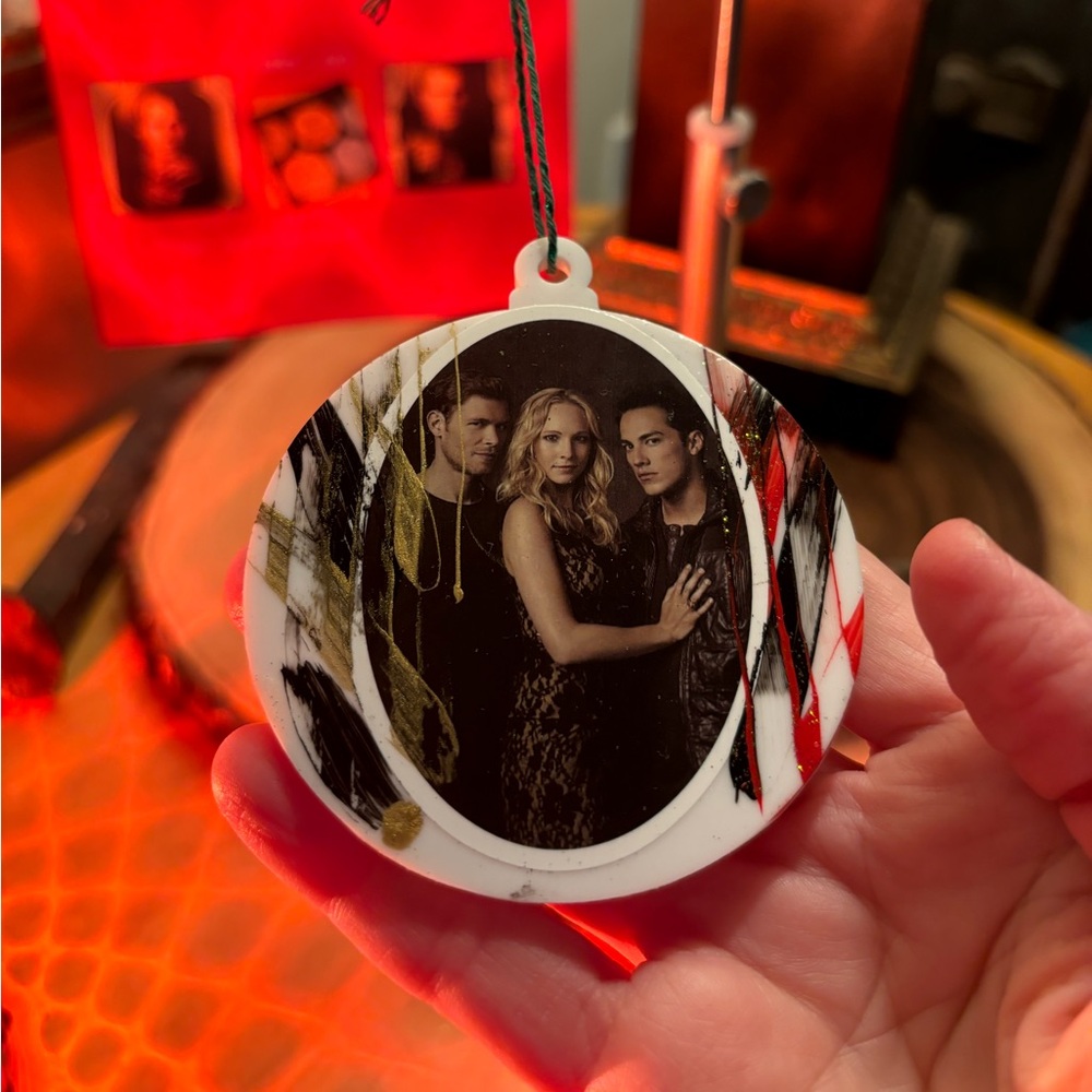 Caroline who do you choose, Klaus, Tyler, Stefan.. fun Ornament/ car hanger